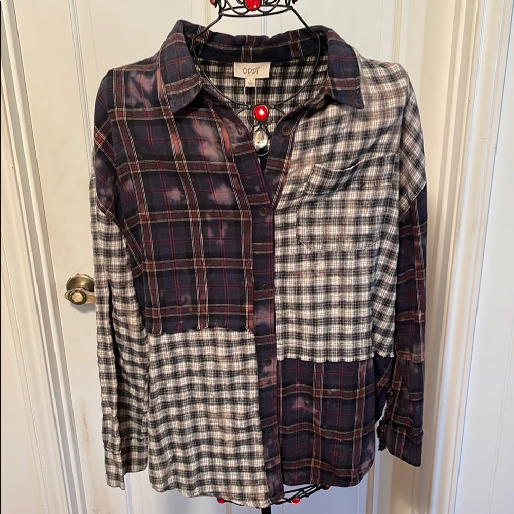 🏁🏁🏁BOGOHO 🏁🏁🏁Oddy Mixed Plaid Button Up Shirt-Large